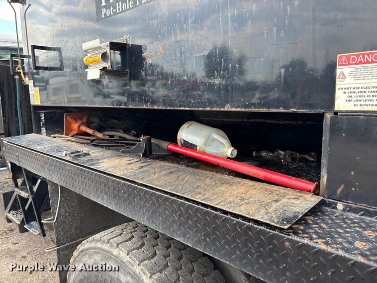 image for item EN8444 2012 Freightliner Business Class M2 pothole patcher truck