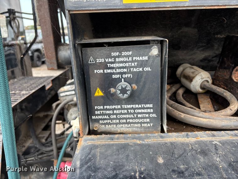 image for item EN8444 2012 Freightliner Business Class M2 pothole patcher truck