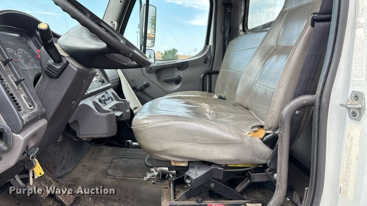 image for item EN8444 2012 Freightliner Business Class M2 pothole patcher truck