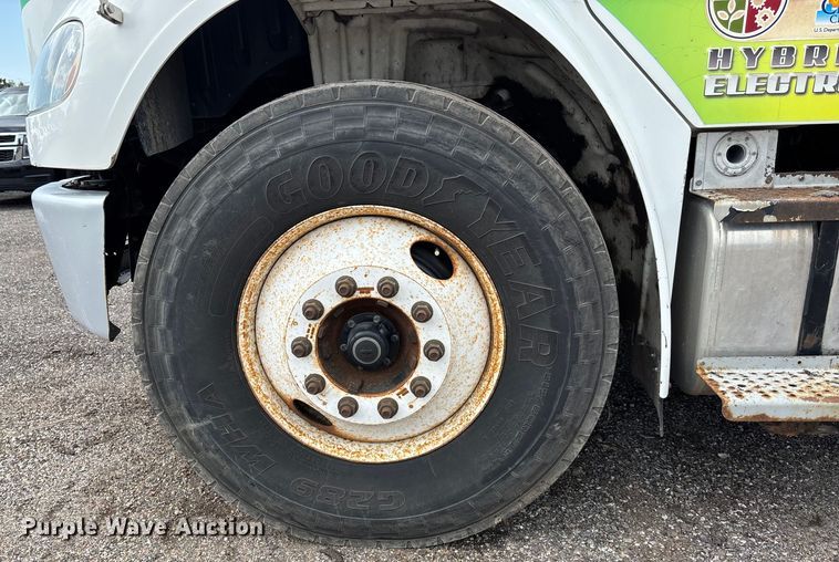 image for item EN8444 2012 Freightliner Business Class M2 pothole patcher truck