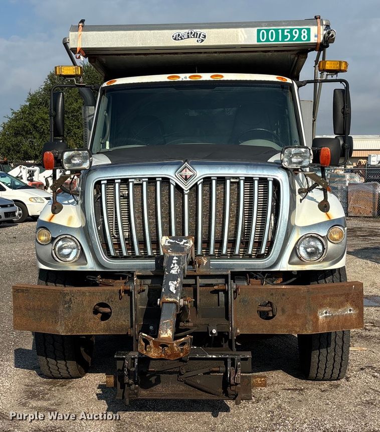 image for item EN8445 2008 International WorkStar 7400 dump truck