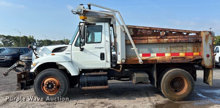 image for item EN8445 2008 International WorkStar 7400 dump truck