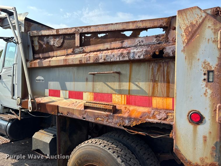 image for item EN8445 2008 International WorkStar 7400 dump truck