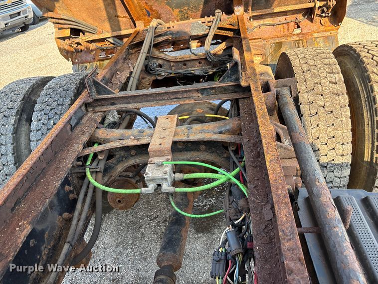 image for item EN8445 2008 International WorkStar 7400 dump truck