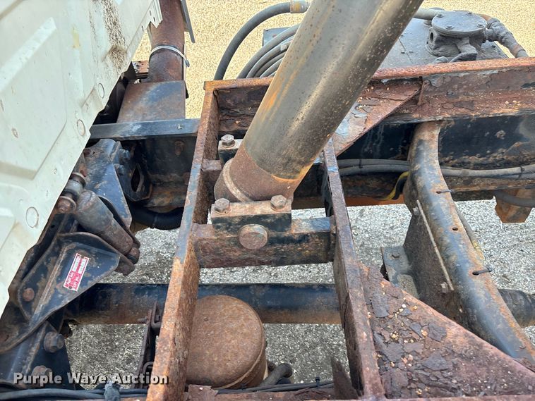 image for item EN8445 2008 International WorkStar 7400 dump truck