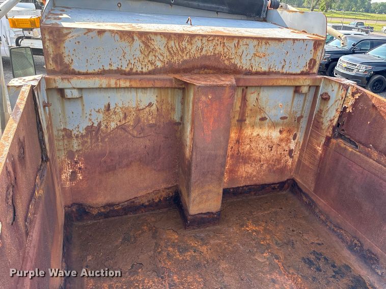 image for item EN8445 2008 International WorkStar 7400 dump truck