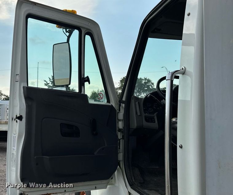 image for item EN8445 2008 International WorkStar 7400 dump truck