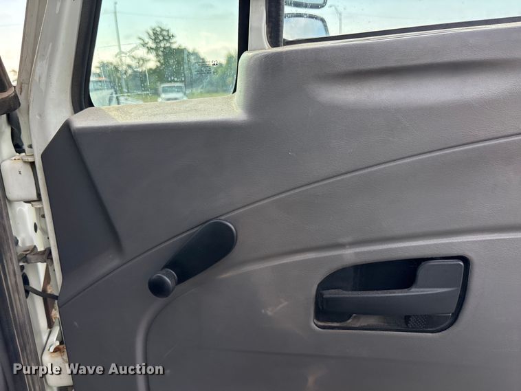 image for item EN8445 2008 International WorkStar 7400 dump truck