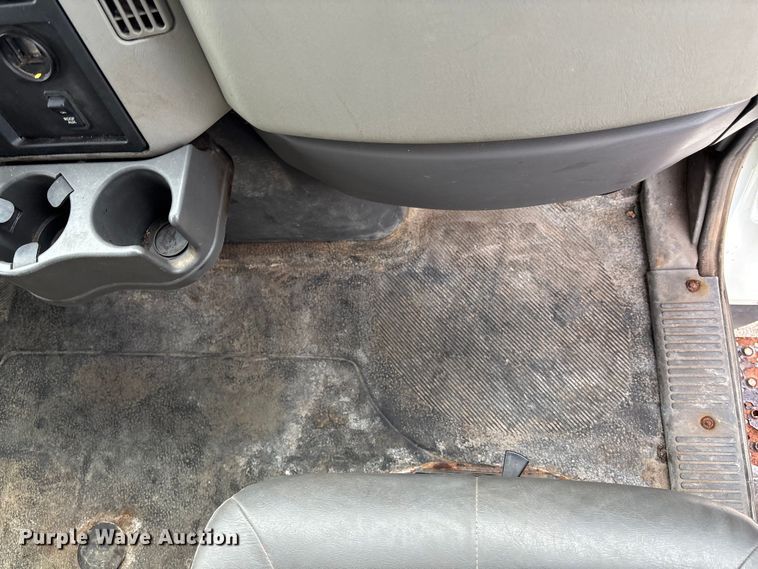 image for item EN8445 2008 International WorkStar 7400 dump truck