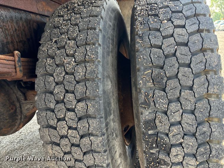 image for item EN8445 2008 International WorkStar 7400 dump truck