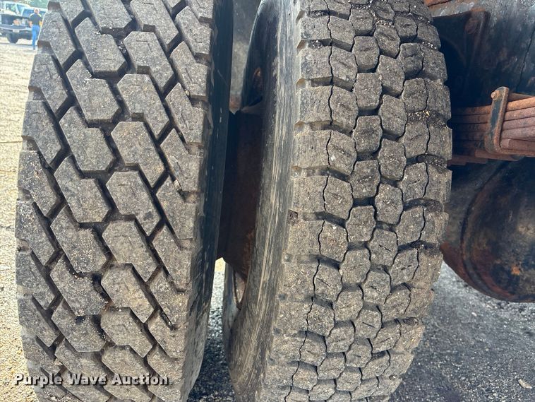 image for item EN8445 2008 International WorkStar 7400 dump truck