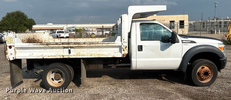 image for item EN8446 2015 Ford F450 Super Duty dump truck