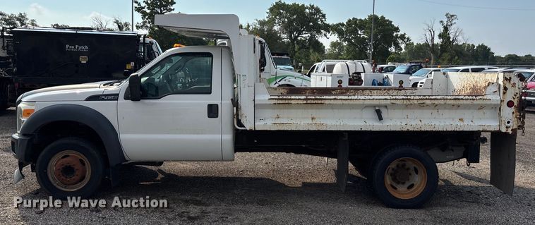 image for item EN8446 2015 Ford F450 Super Duty dump truck