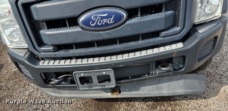 image for item EN8446 2015 Ford F450 Super Duty dump truck