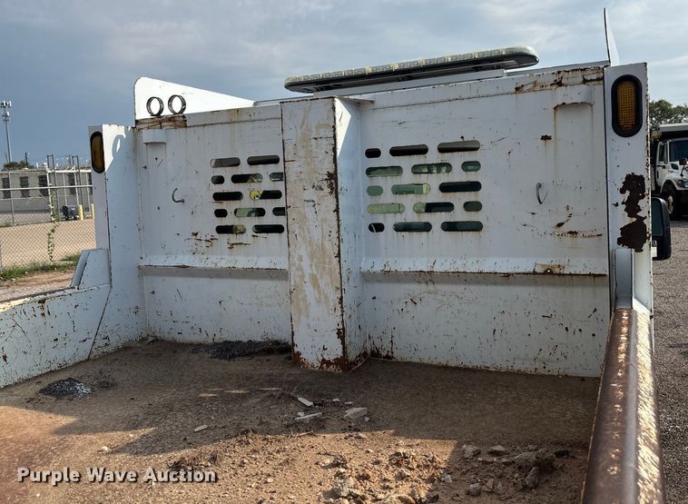 image for item EN8446 2015 Ford F450 Super Duty dump truck