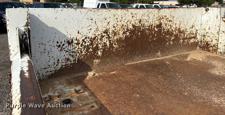 image for item EN8446 2015 Ford F450 Super Duty dump truck