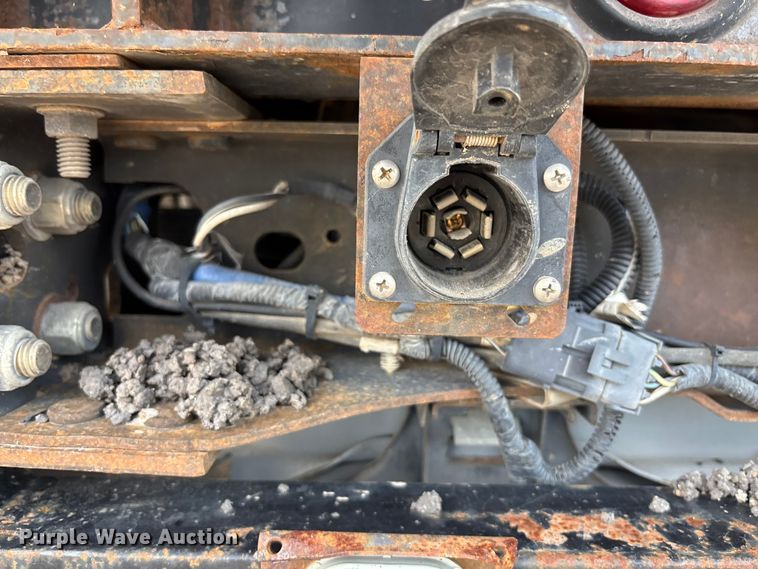image for item EN8446 2015 Ford F450 Super Duty dump truck