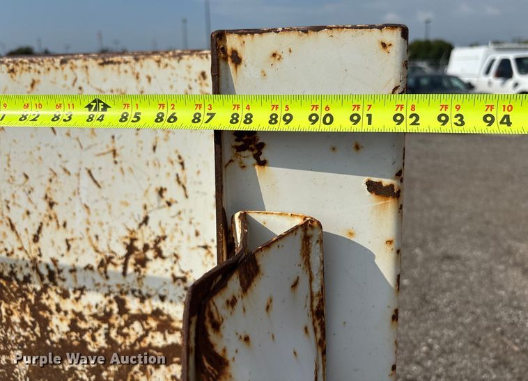 image for item EN8446 2015 Ford F450 Super Duty dump truck