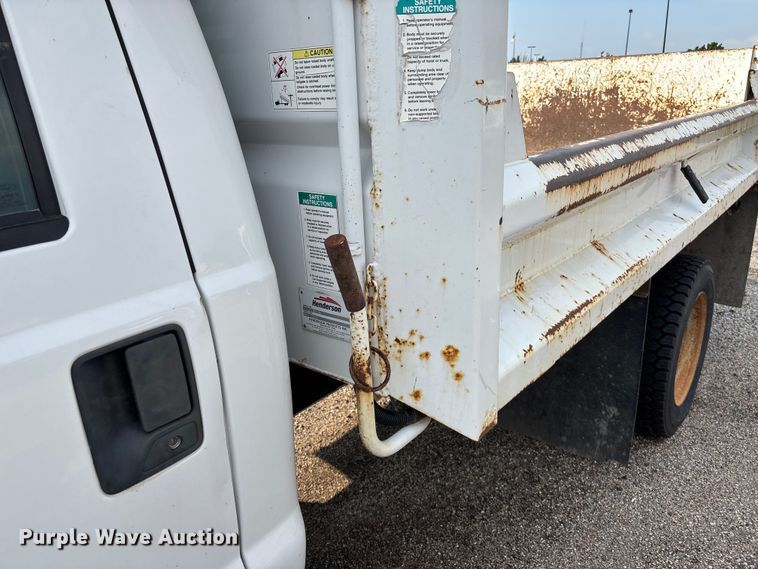 image for item EN8446 2015 Ford F450 Super Duty dump truck