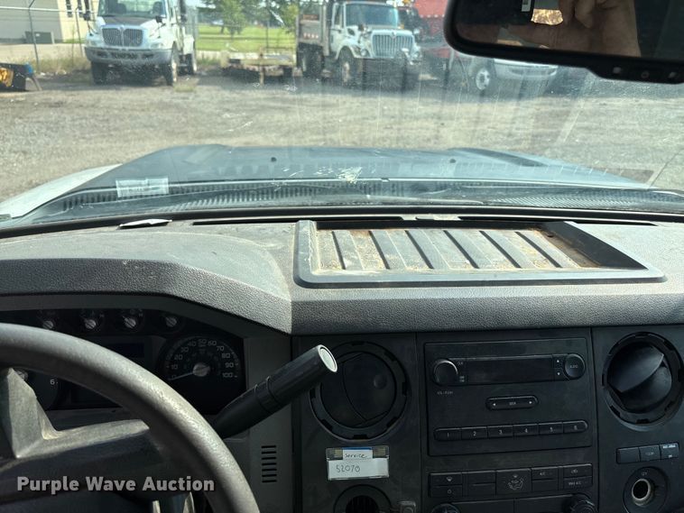 image for item EN8446 2015 Ford F450 Super Duty dump truck