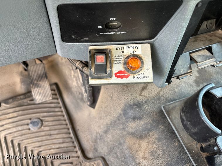 image for item EN8446 2015 Ford F450 Super Duty dump truck