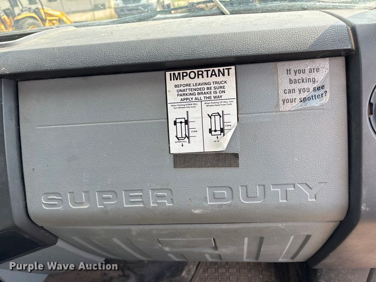 image for item EN8446 2015 Ford F450 Super Duty dump truck