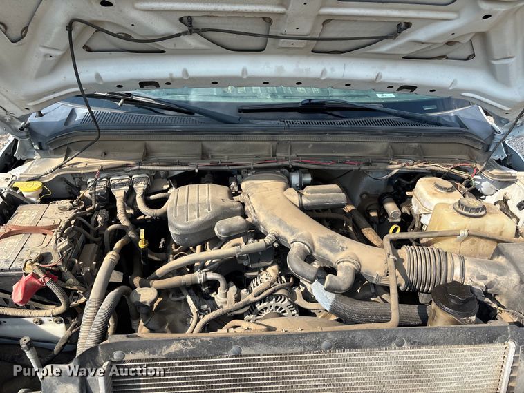 image for item EN8446 2015 Ford F450 Super Duty dump truck