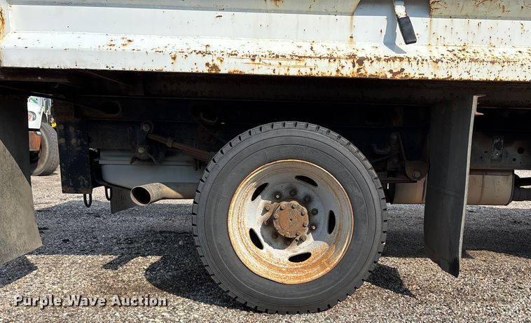 image for item EN8446 2015 Ford F450 Super Duty dump truck