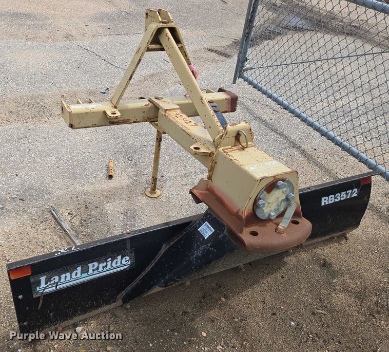 image for item EN8448 Landpride RB3572 blade  