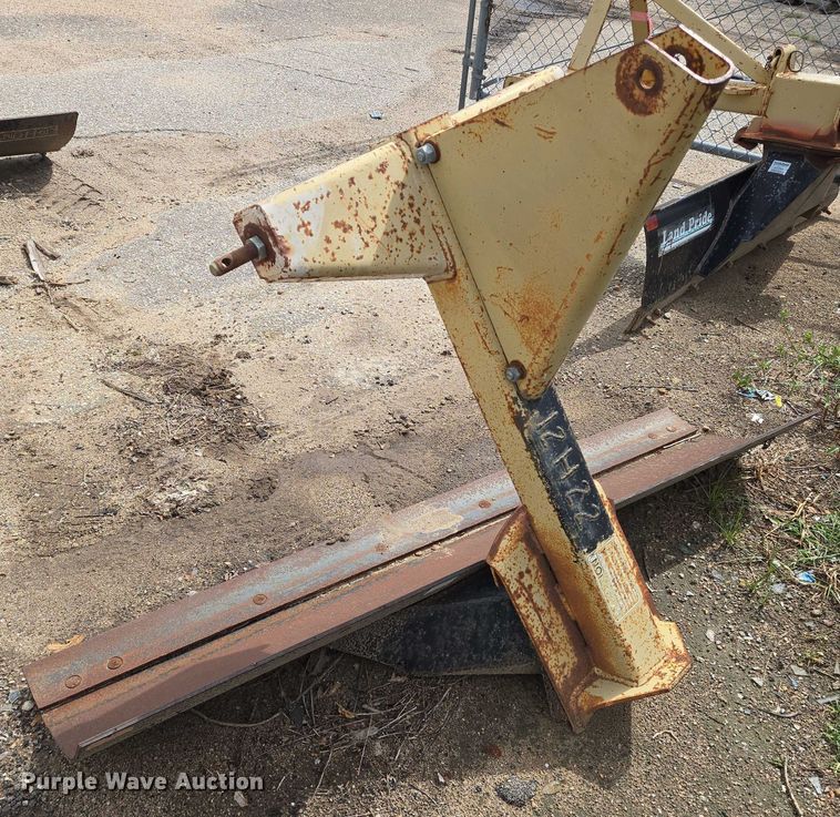 image for item EN8449 Landpride blade