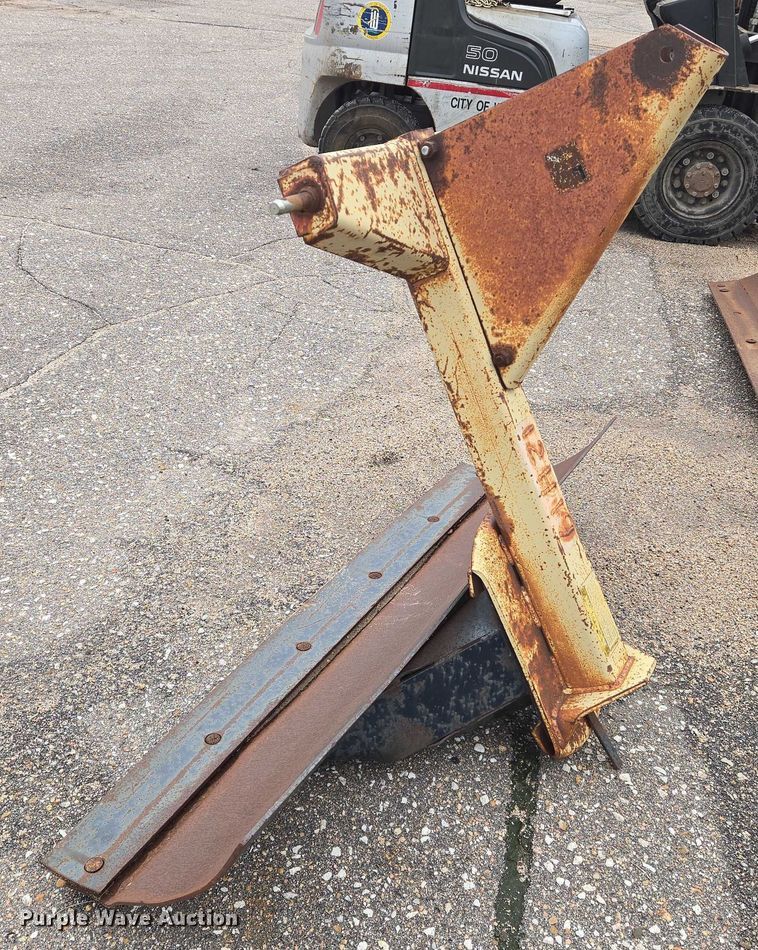 image for item EN8452 Land Pride blade