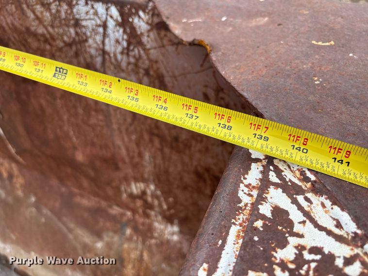 image for item EN8464 CM roll-off dumpster