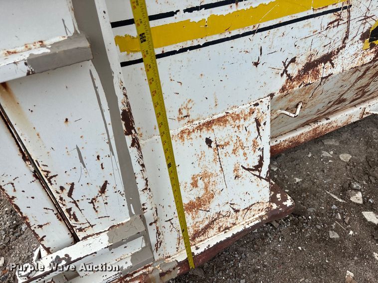 image for item EN8464 CM roll-off dumpster