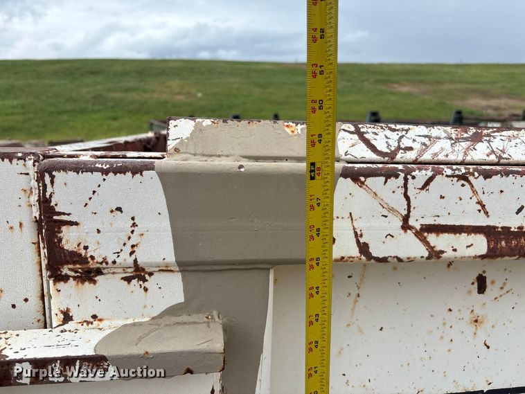 image for item EN8464 CM roll-off dumpster