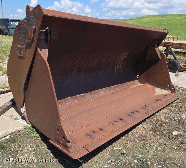 image for item EN8466 Caterpillar Four-in-one bucket