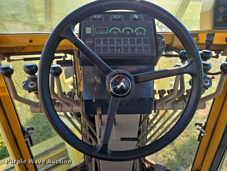 image for item EN8473 2000 John Deere 772CH motor grader