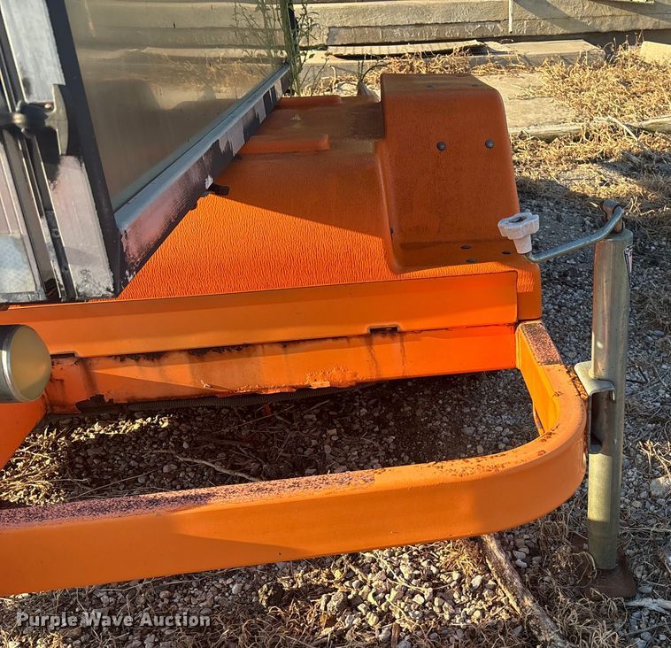 image for item EN8474 2003 Addco  message board trailer