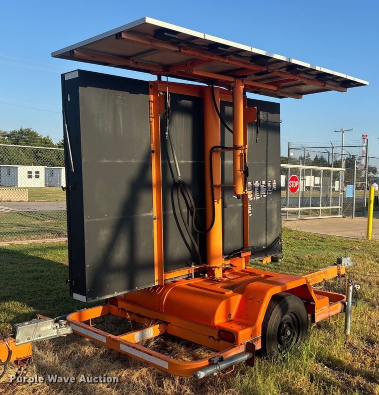 image for item EN8475 2003 Addco  message board trailer