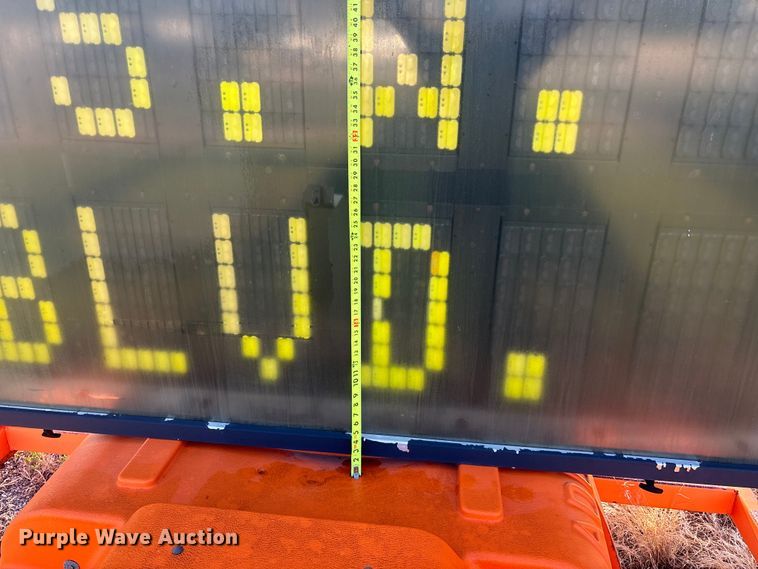 image for item EN8475 2003 Addco  message board trailer