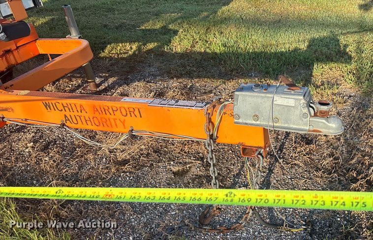 image for item EN8475 2003 Addco  message board trailer