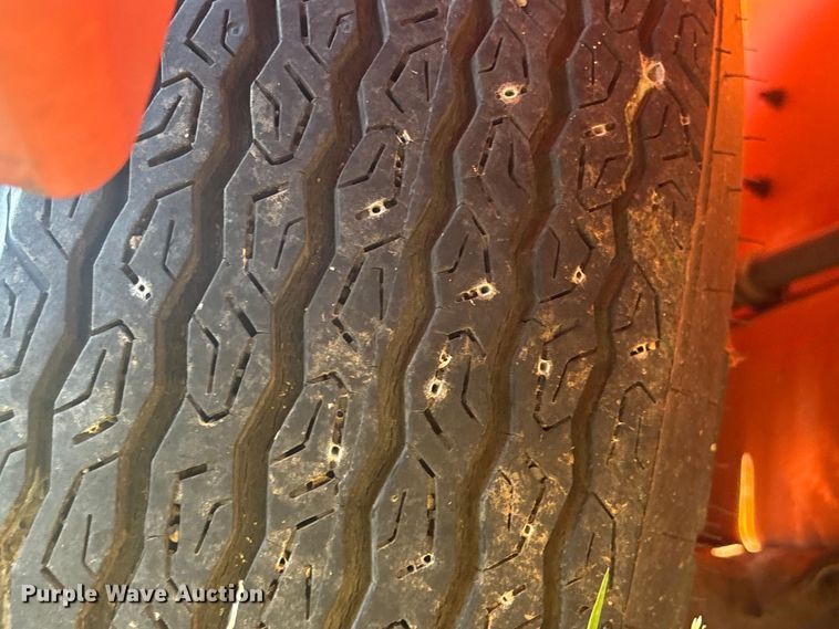 image for item EN8475 2003 Addco  message board trailer