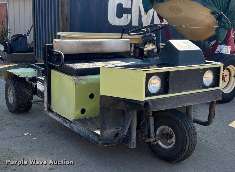 image for item EN8477 1987 Cushman Turf Truckster utility vehicle