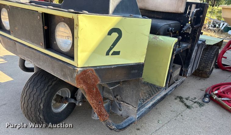 image for item EN8477 1987 Cushman Turf Truckster utility vehicle