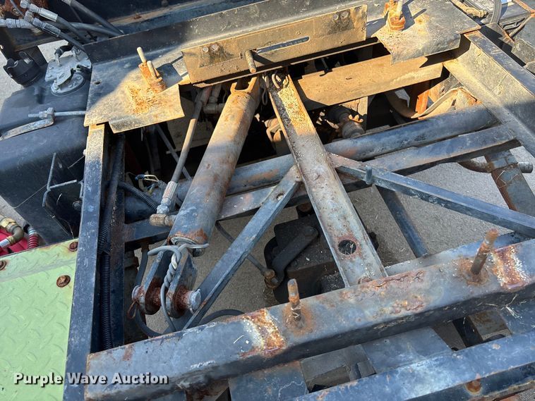 image for item EN8477 1987 Cushman Turf Truckster utility vehicle