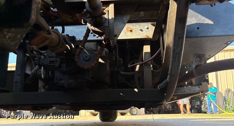 image for item EN8477 1987 Cushman Turf Truckster utility vehicle