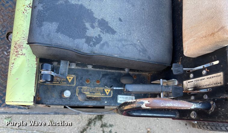 image for item EN8477 1987 Cushman Turf Truckster utility vehicle