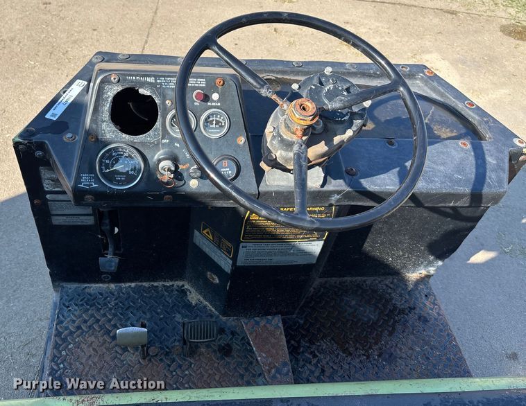 image for item EN8477 1987 Cushman Turf Truckster utility vehicle