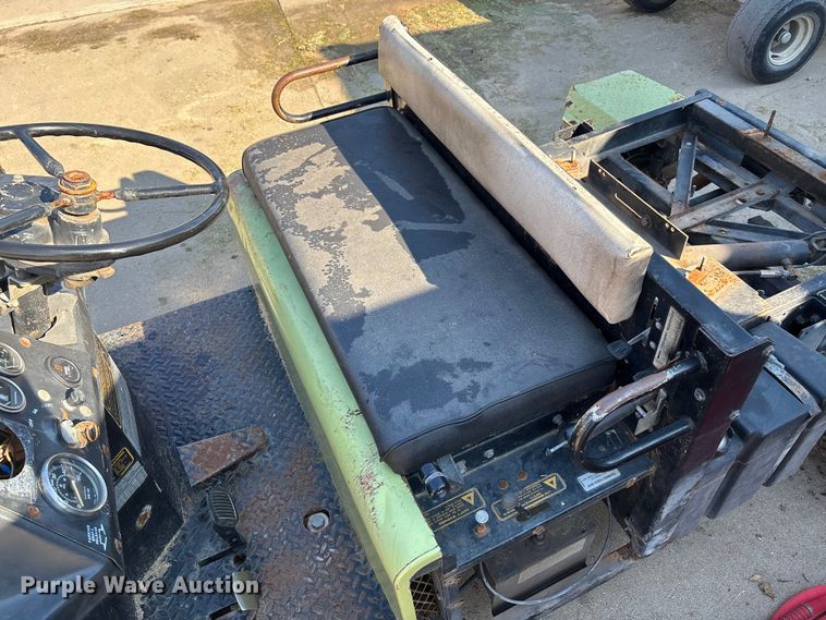 image for item EN8477 1987 Cushman Turf Truckster utility vehicle