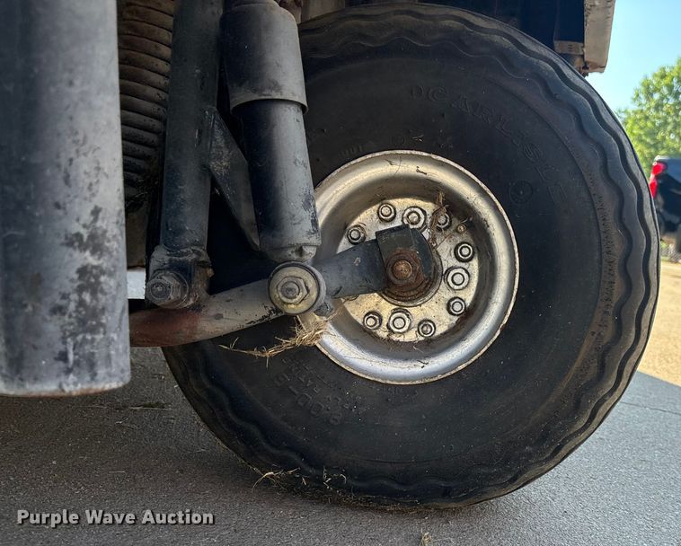 image for item EN8477 1987 Cushman Turf Truckster utility vehicle