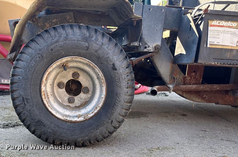 image for item EN8477 1987 Cushman Turf Truckster utility vehicle